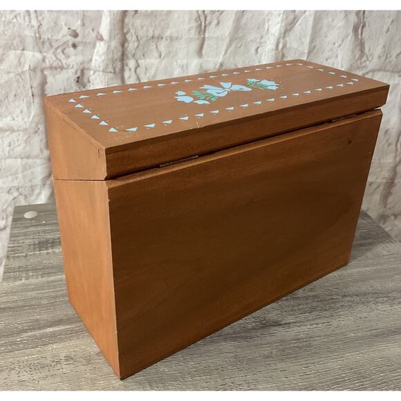 Country Folk Art Wooden Box for Card Storage Organization - Picture 7 of 8